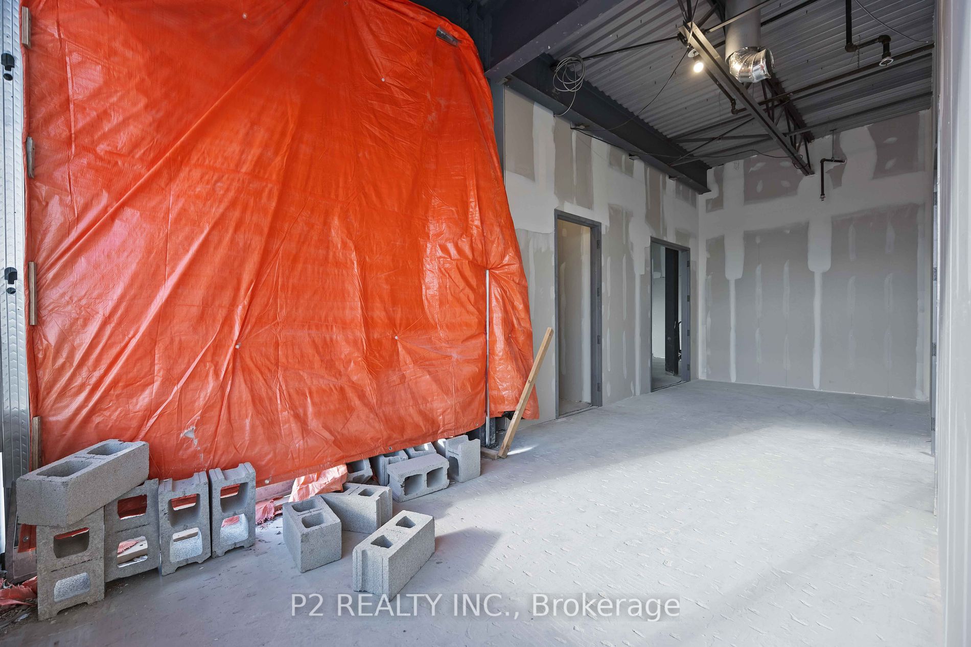 132 Corstate Ave Property Photo 13