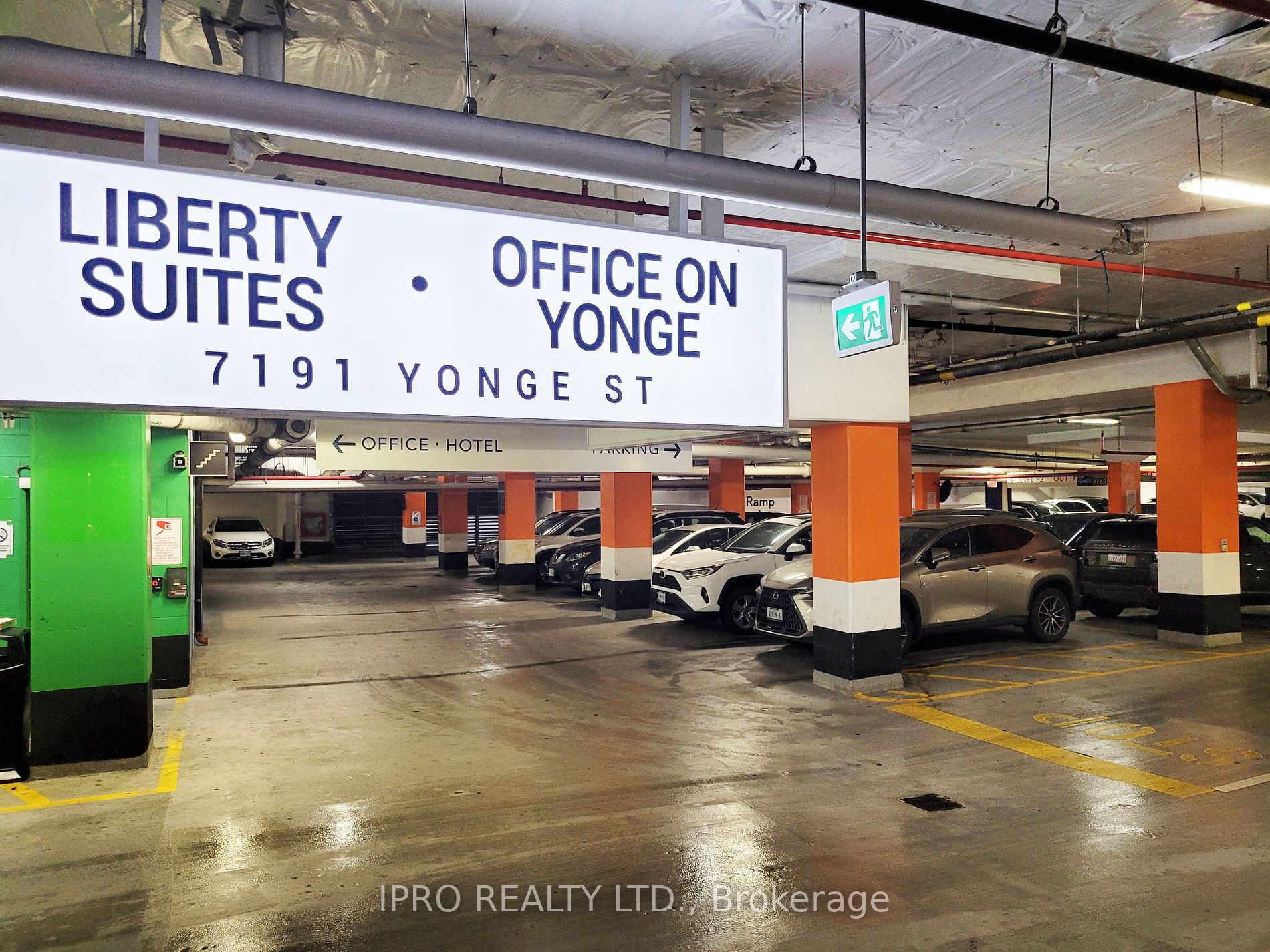 7191 Yonge St Property Photo 28