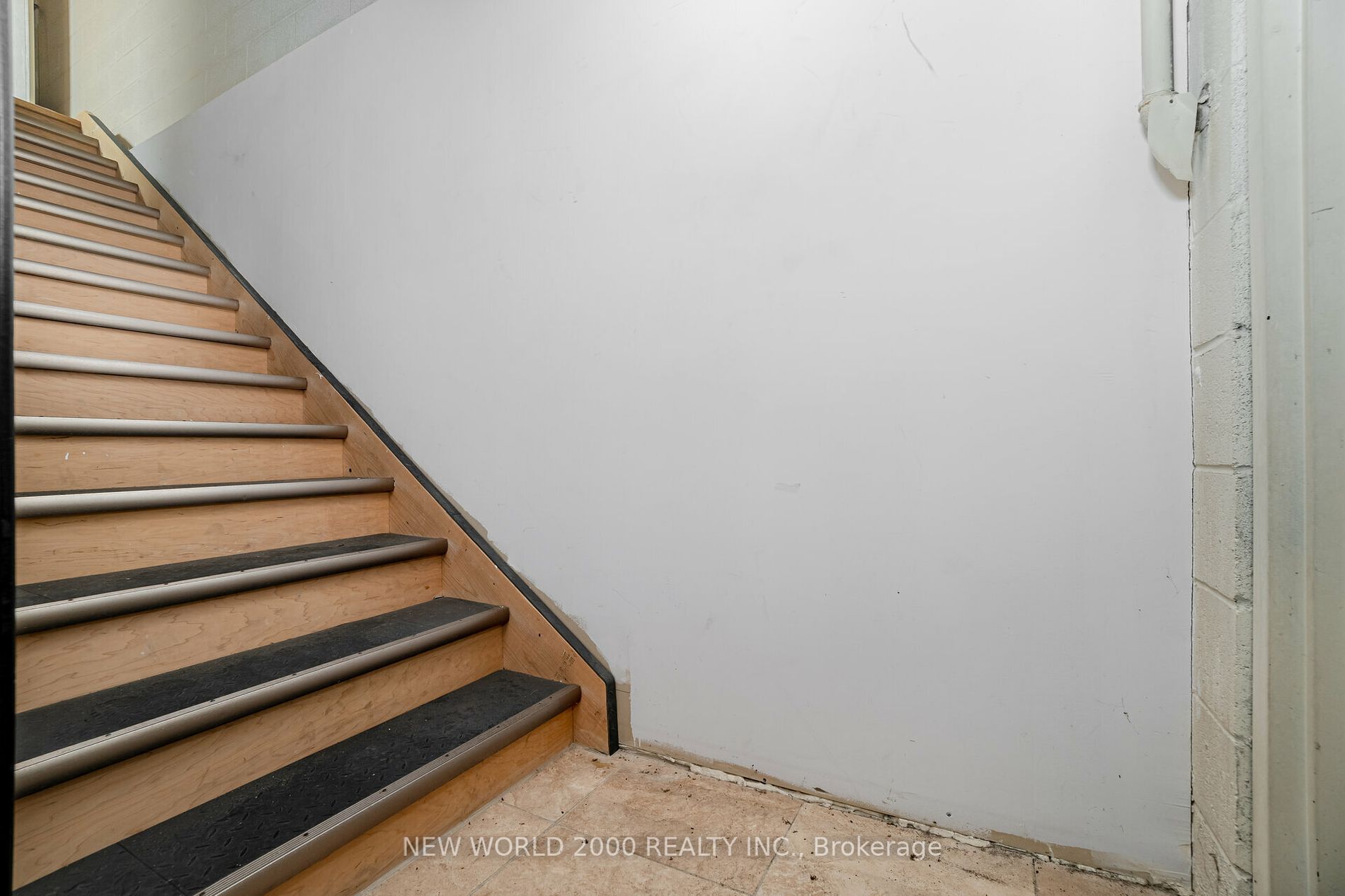 80 Carlauren Rd Property Photo 8