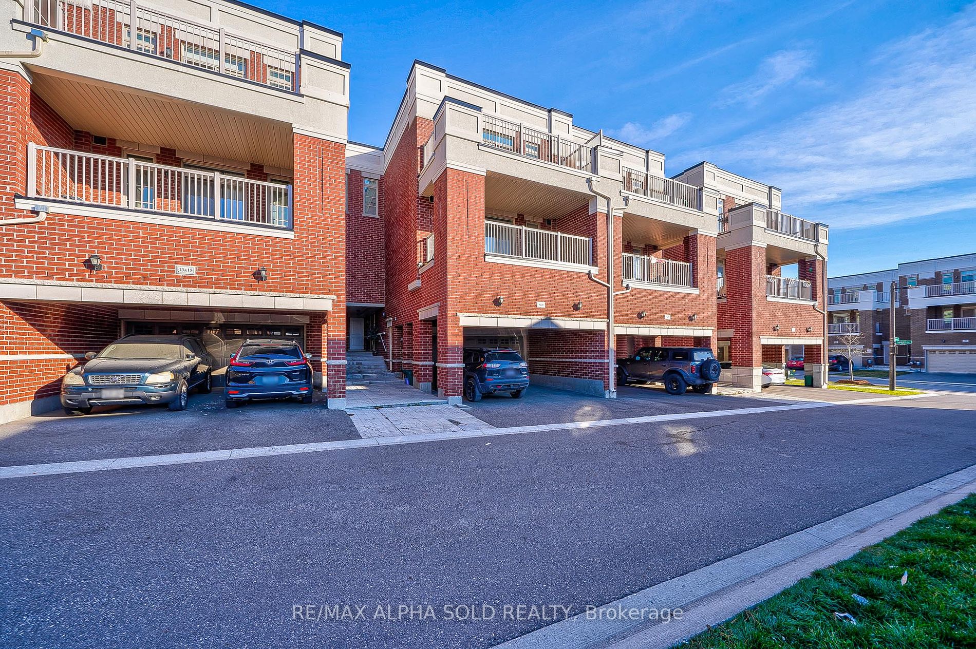 6 Villa Ada Dr Property Photo 2