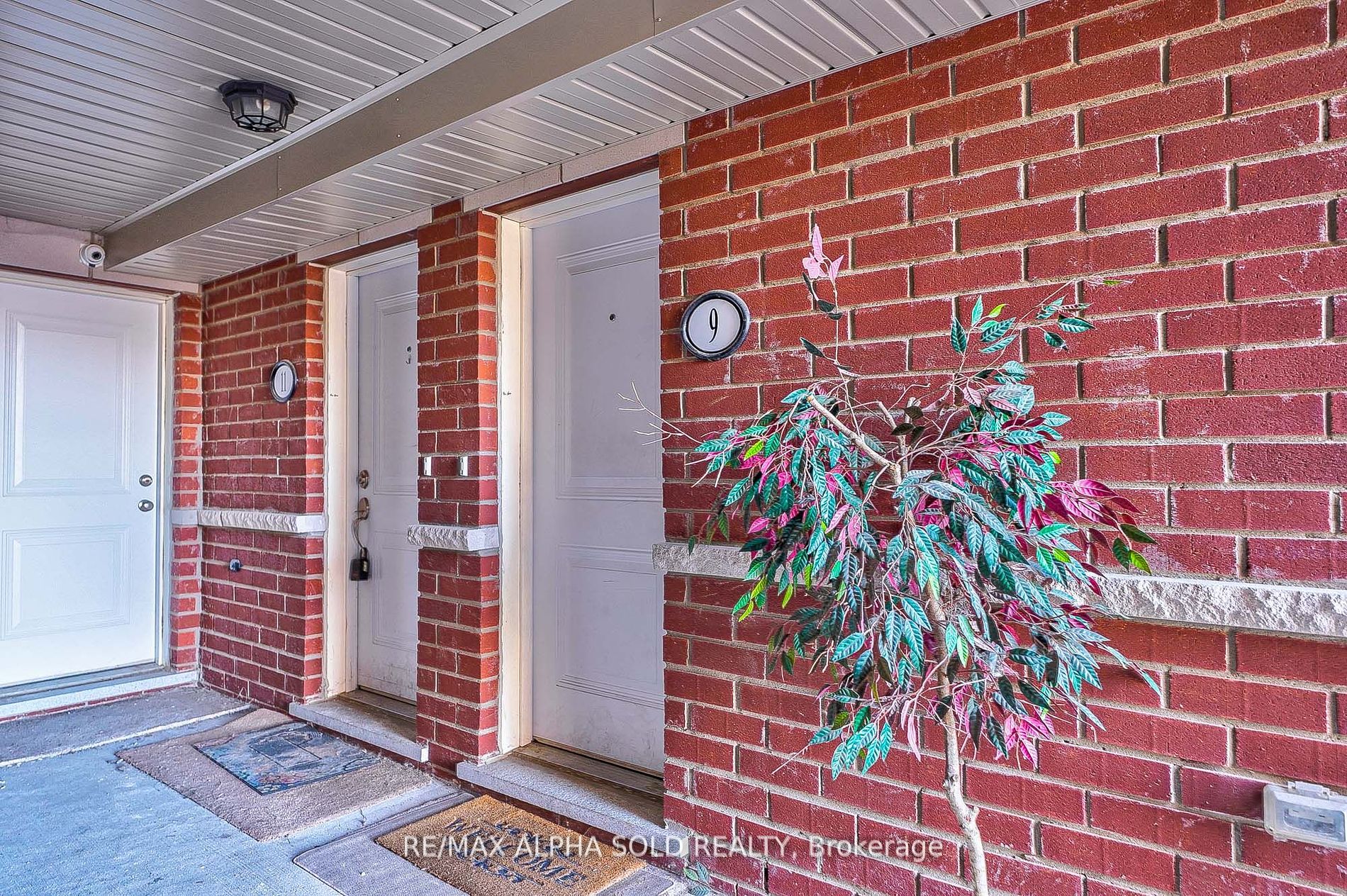 6 Villa Ada Dr Property Photo 3