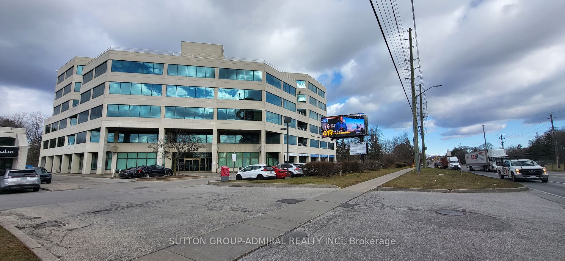 3100 Steeles Ave W Property Photo 30