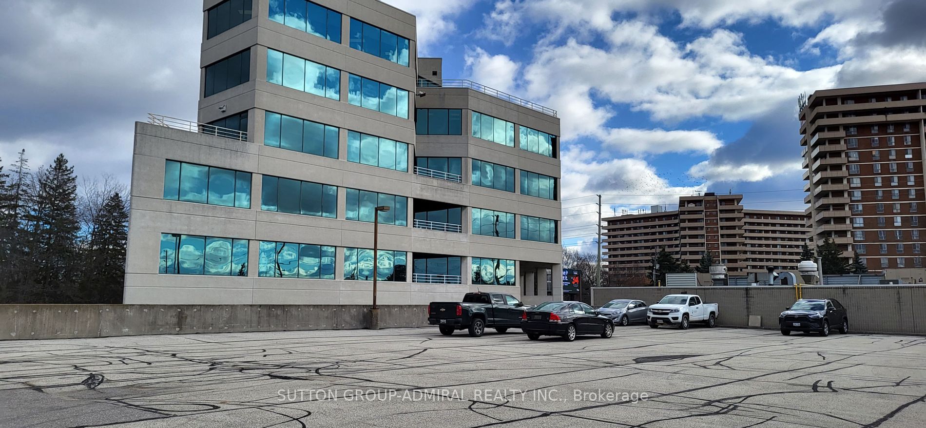 3100 Steeles Ave W Property Photo 35