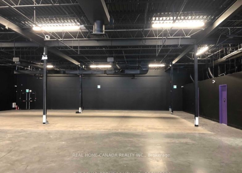 2160 Steeles Ave W Property Photo 3