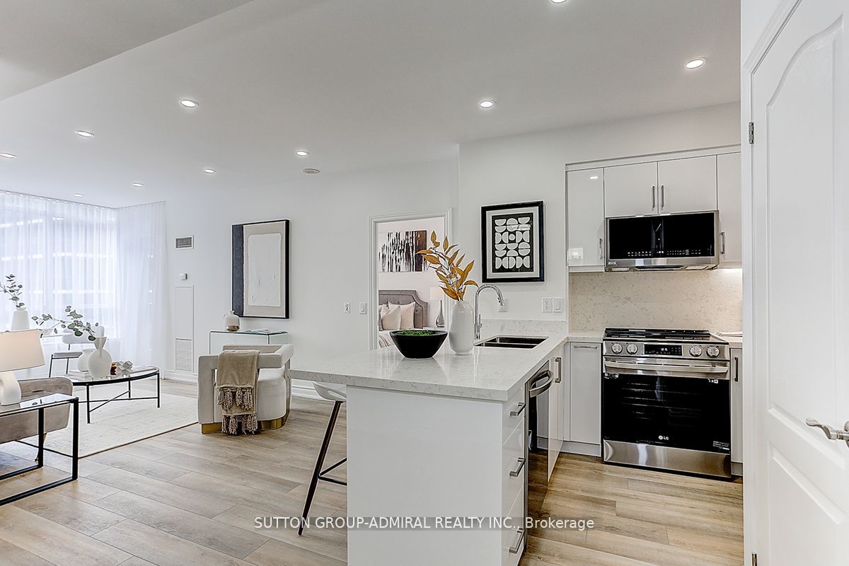 60 Disera Dr S 16 Property Photo 1