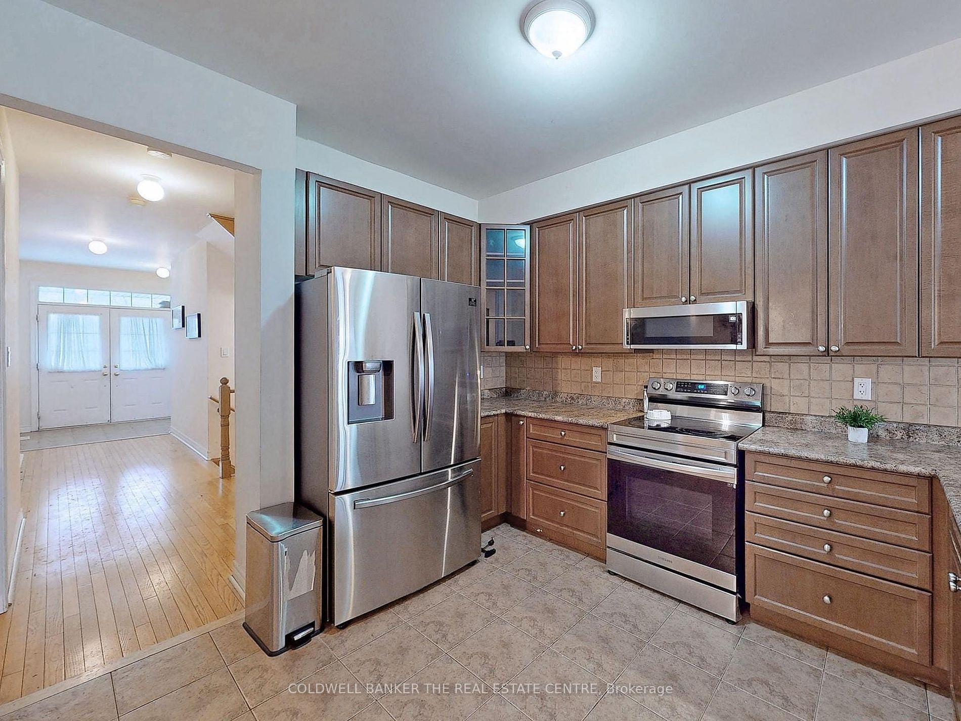 158 Laramie Cres Property Photo 6
