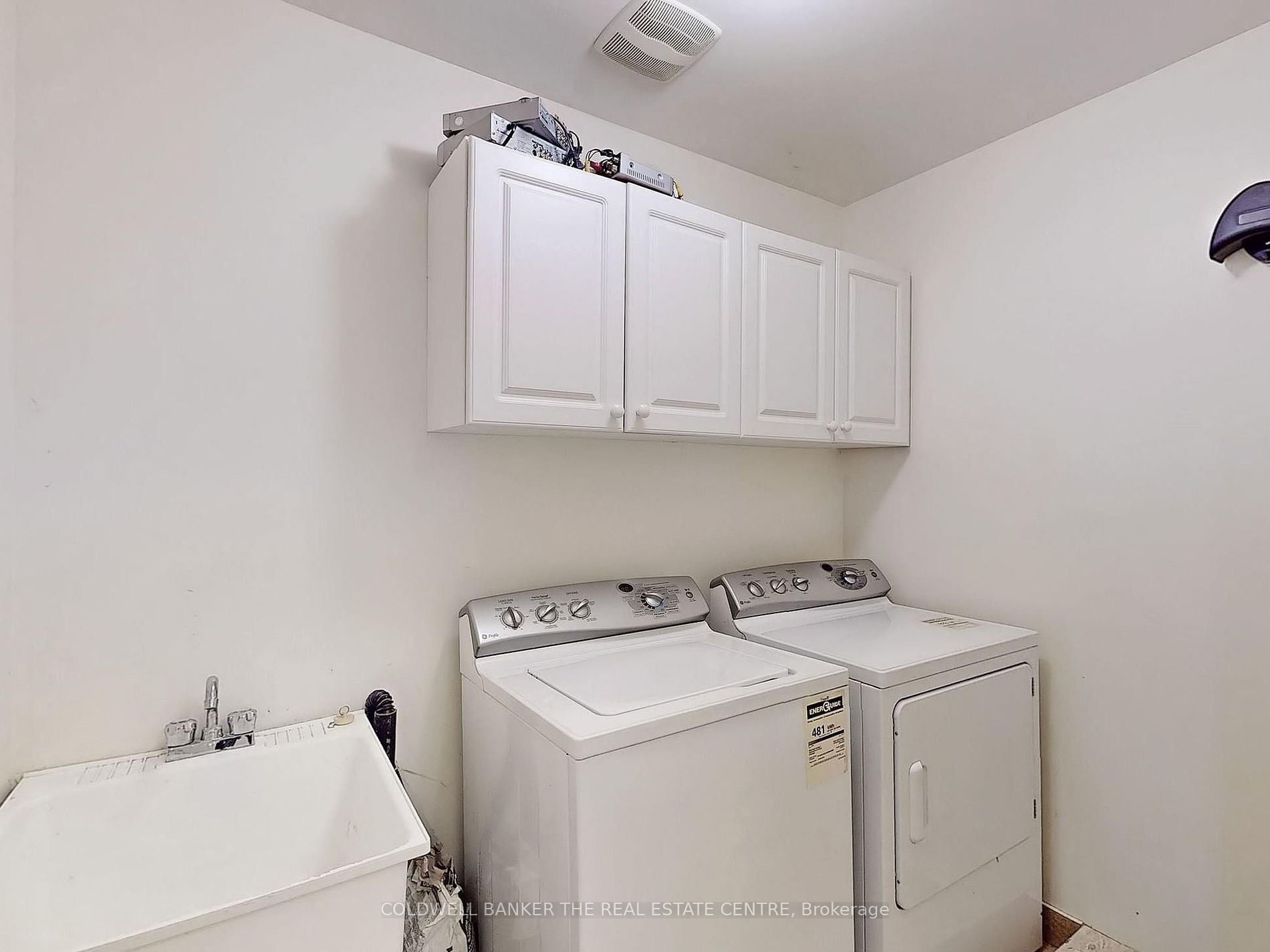 158 Laramie Cres Property Photo 14