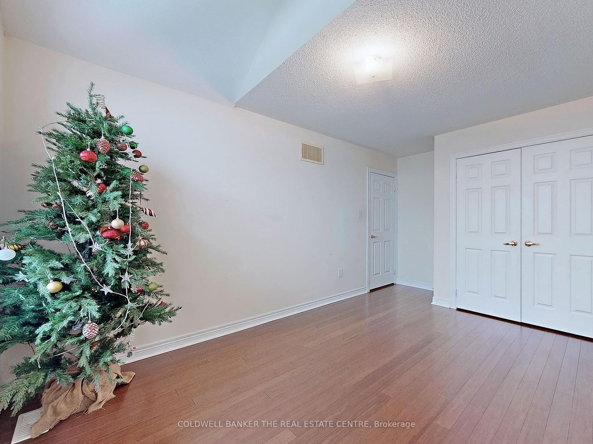 158 Laramie Cres Property Photo 20