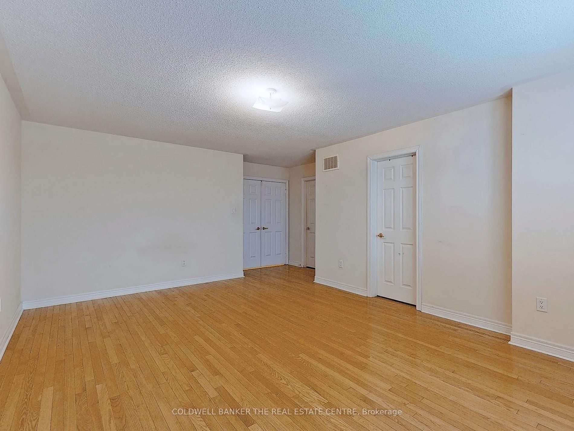 158 Laramie Cres Property Photo 25