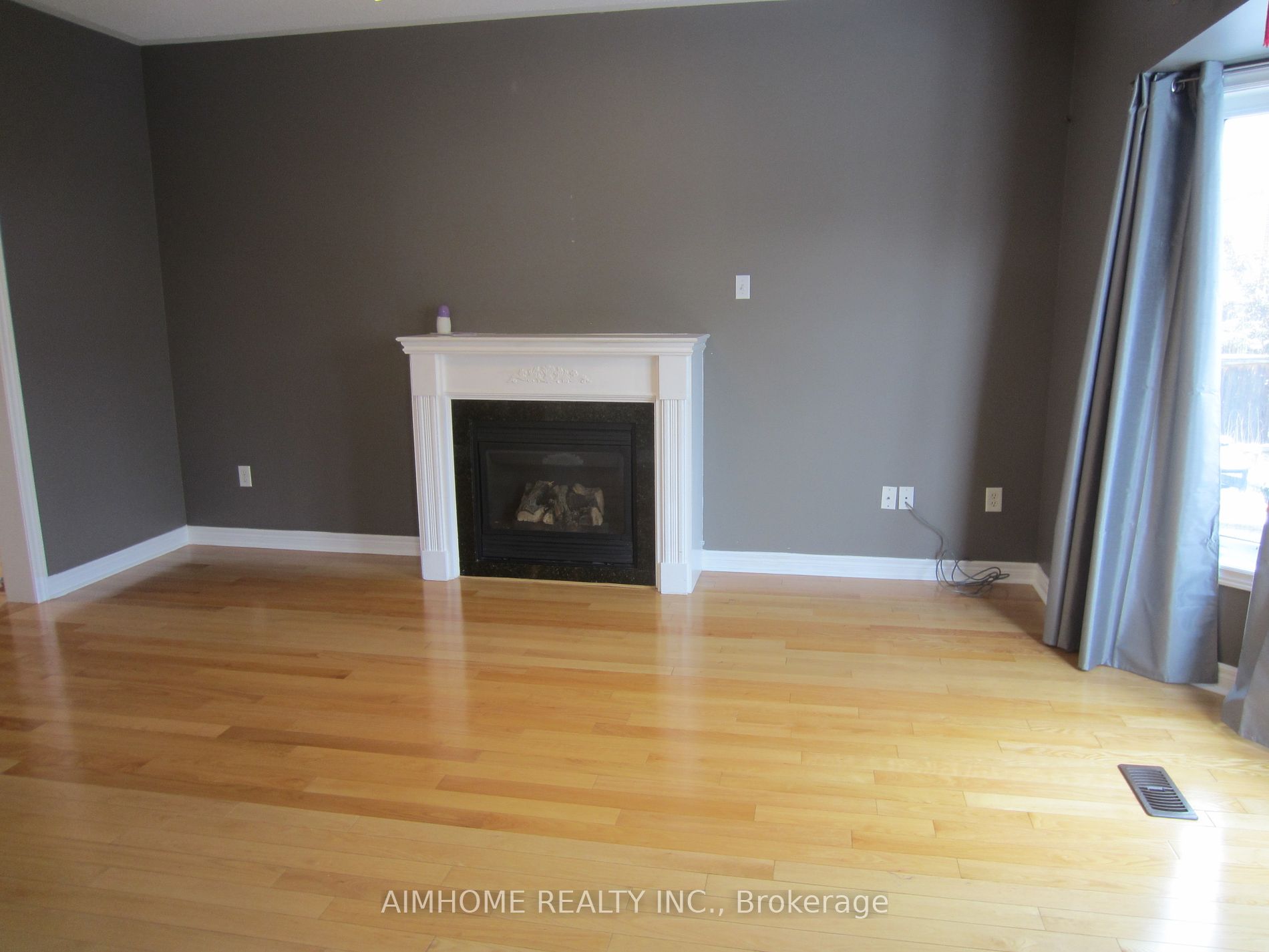 18 Carnoustie Cres Property Photo 5