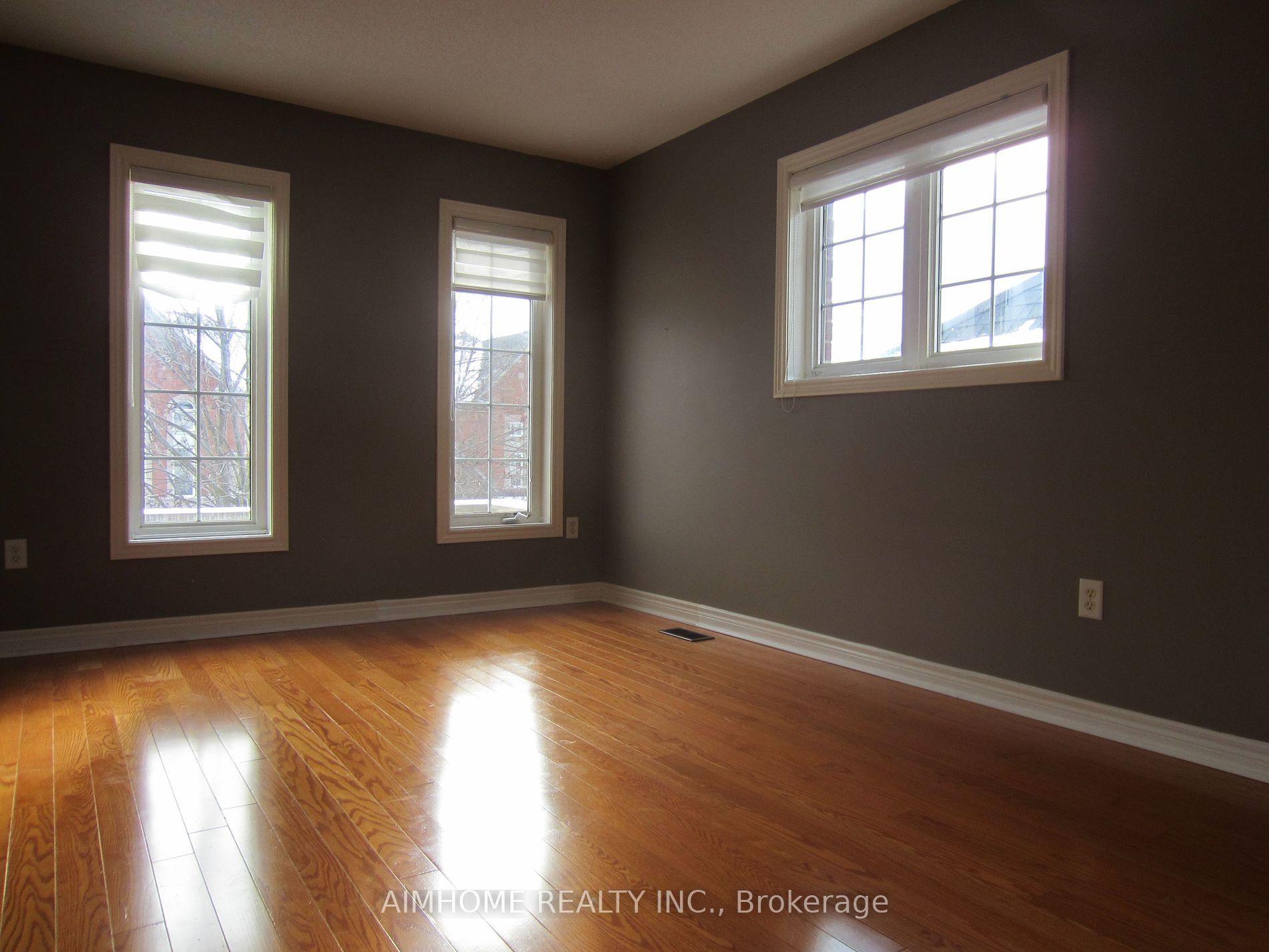 18 Carnoustie Cres Property Photo 13