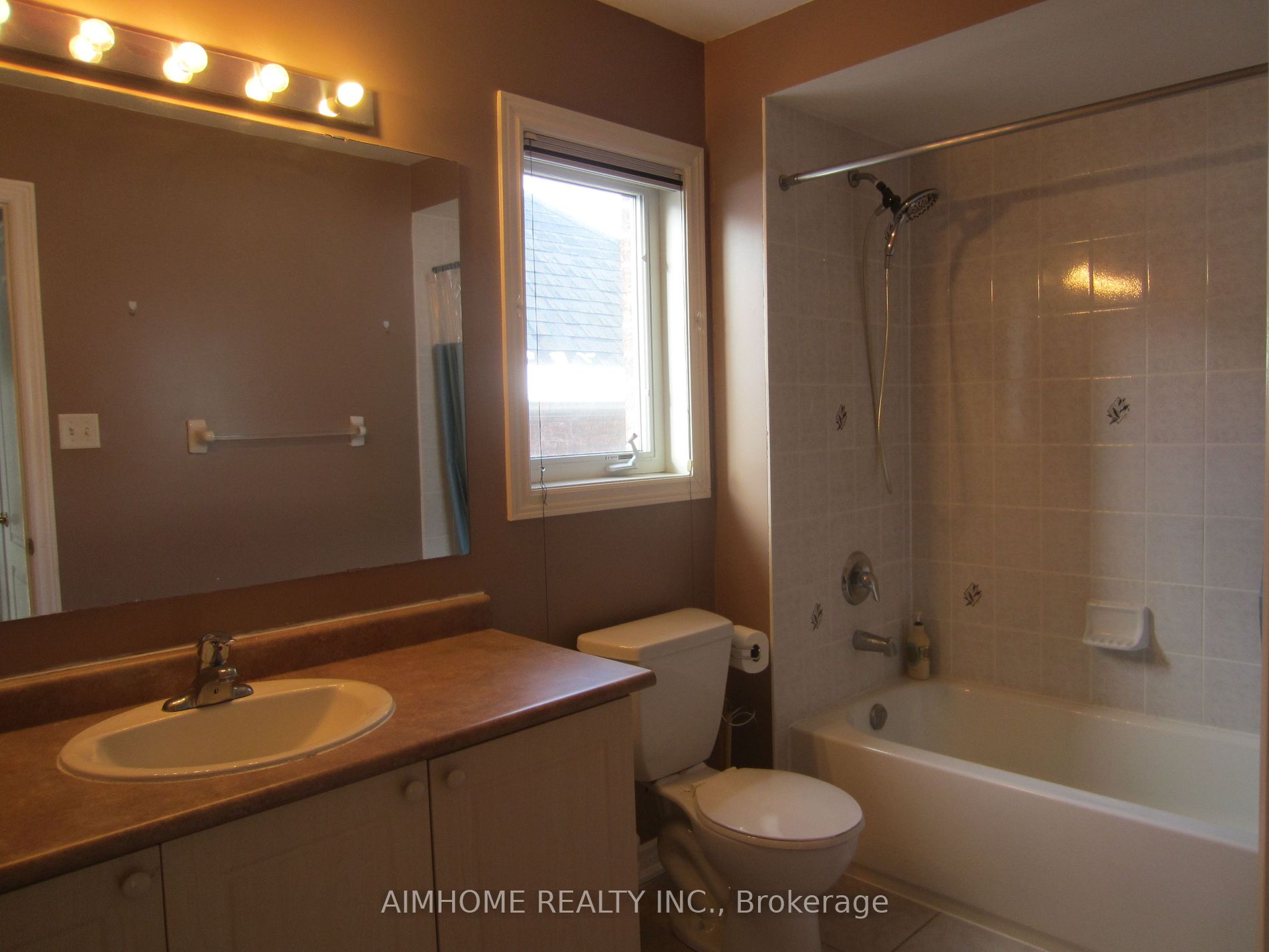 18 Carnoustie Cres Property Photo 14