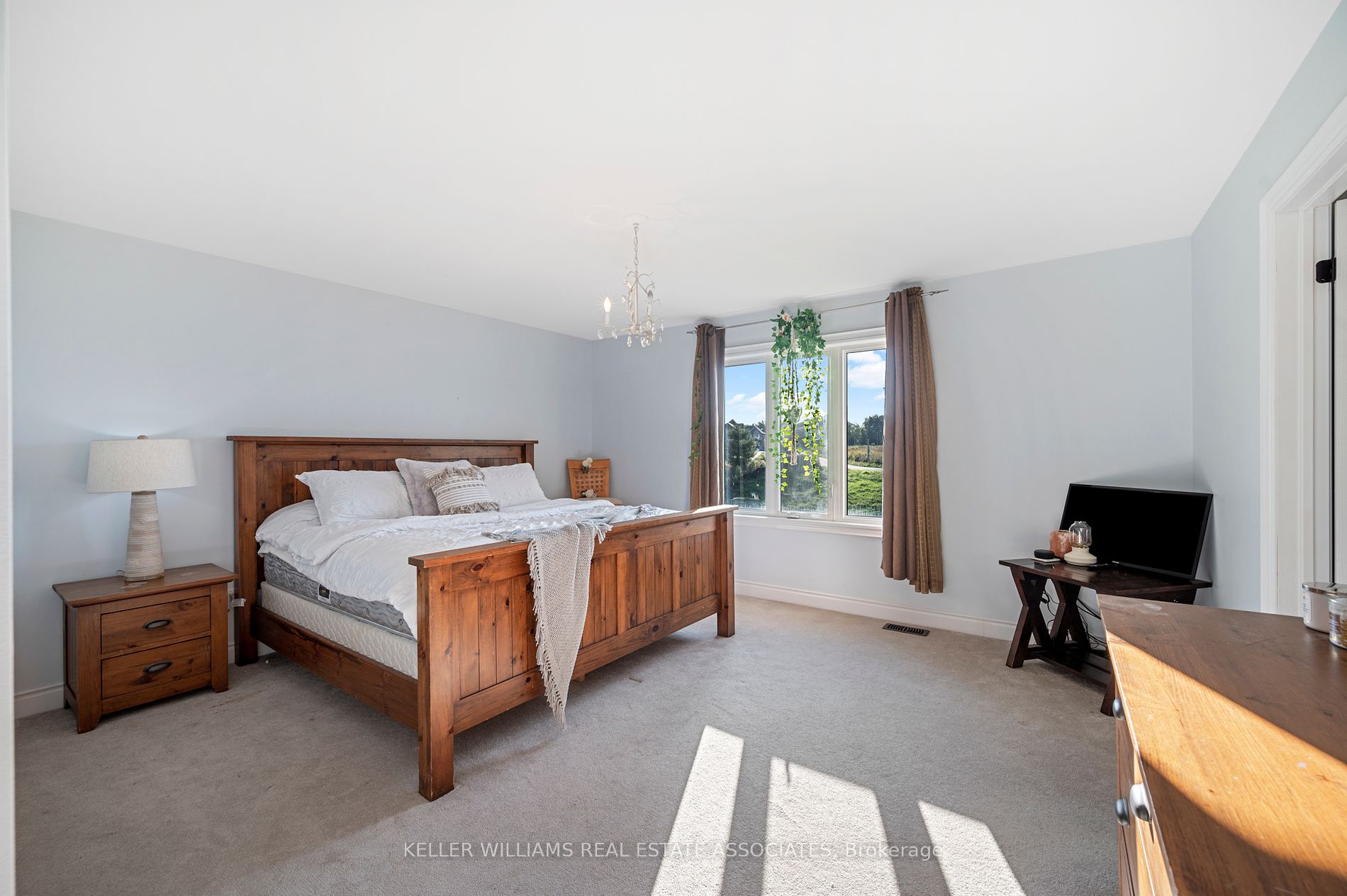 1350 Lormel Gate Property Photo 17