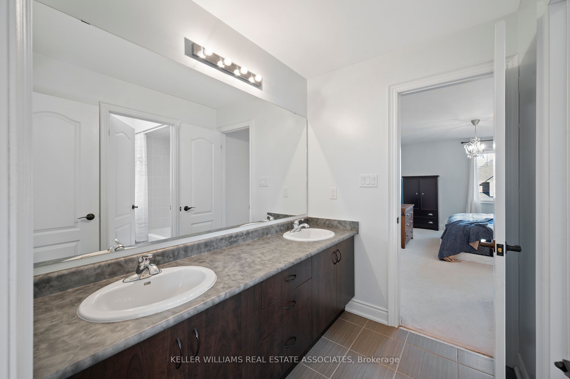 1350 Lormel Gate Property Photo 24