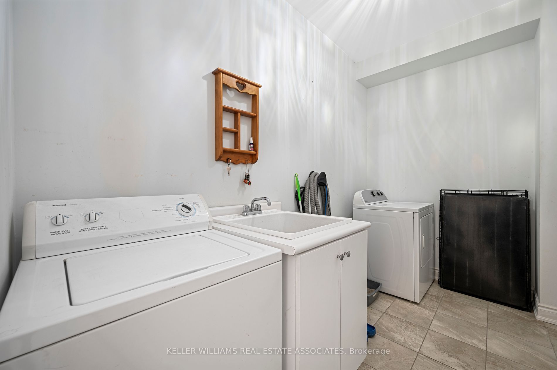 1350 Lormel Gate Property Photo 28