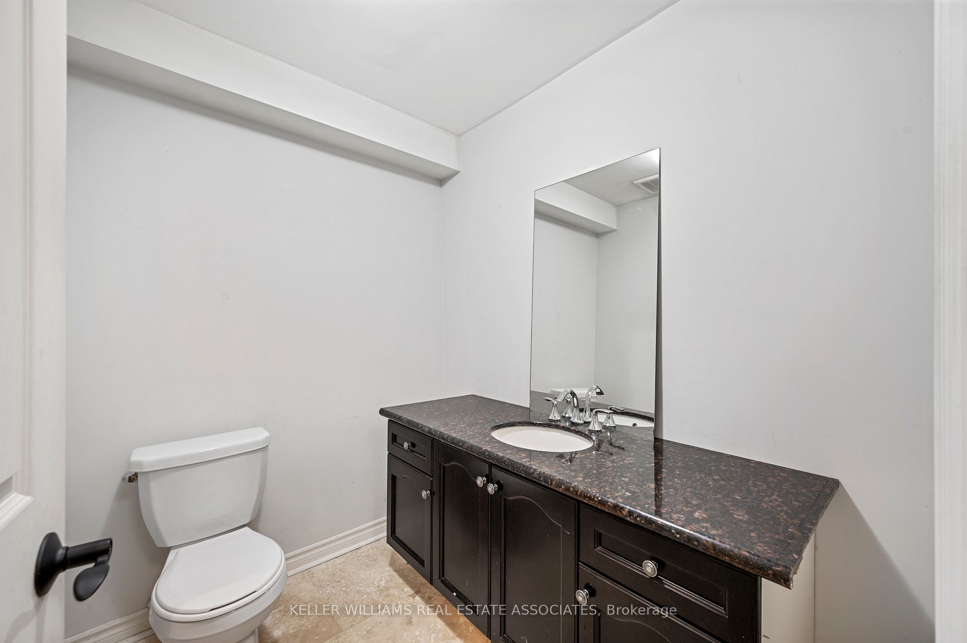 1350 Lormel Gate Property Photo 33