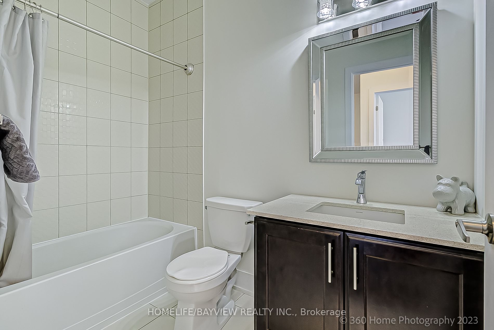 9174 Bathurst St Property Photo 14