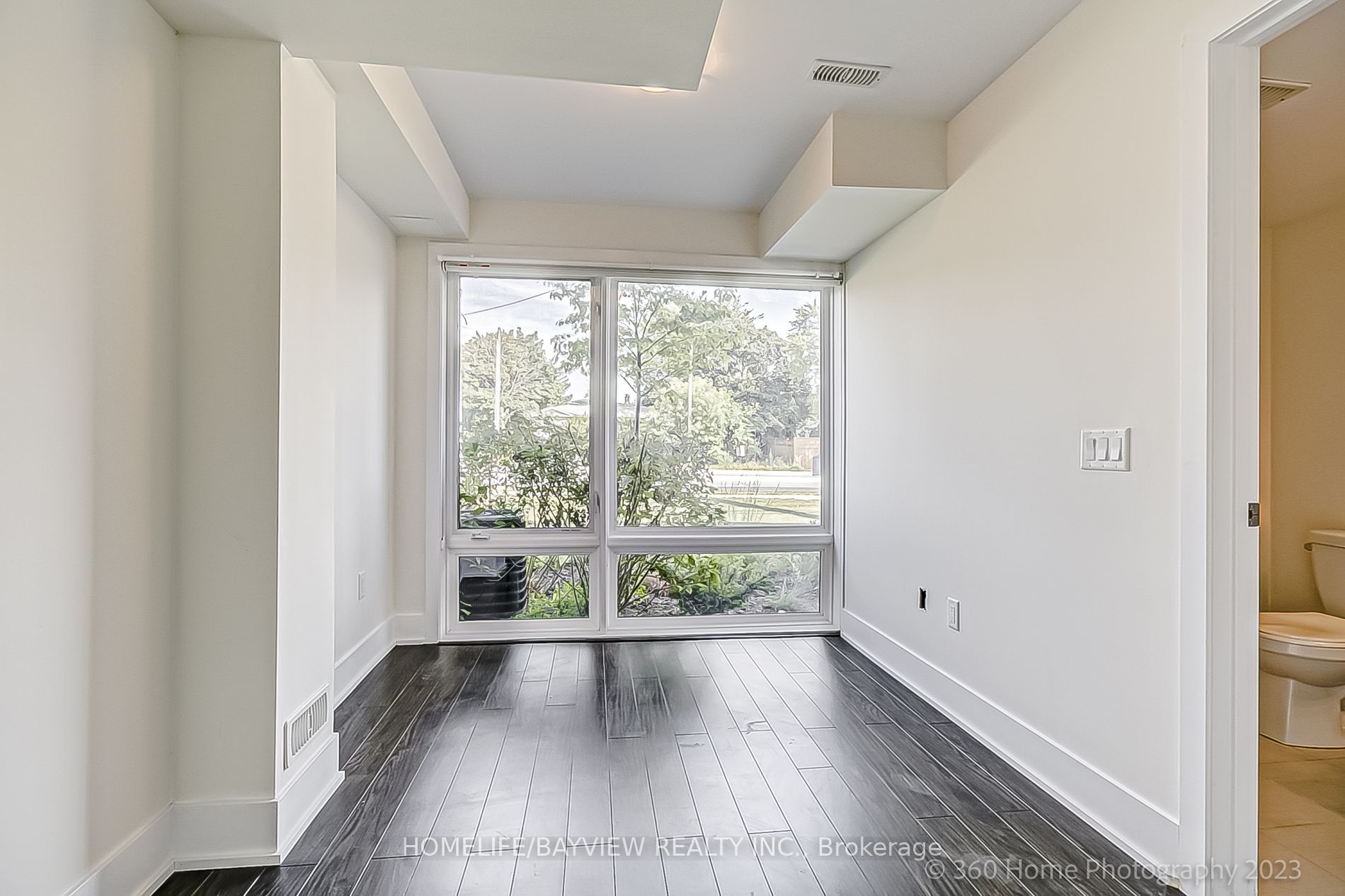 9174 Bathurst St Property Photo 17