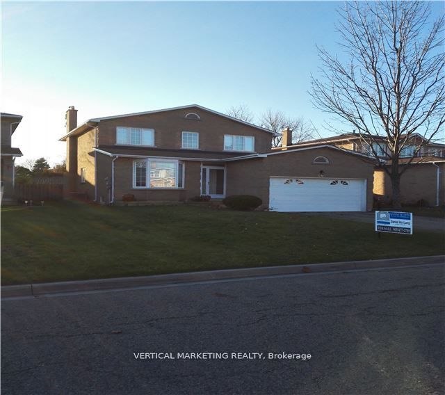 68 Burwell Cres Property Photo 7