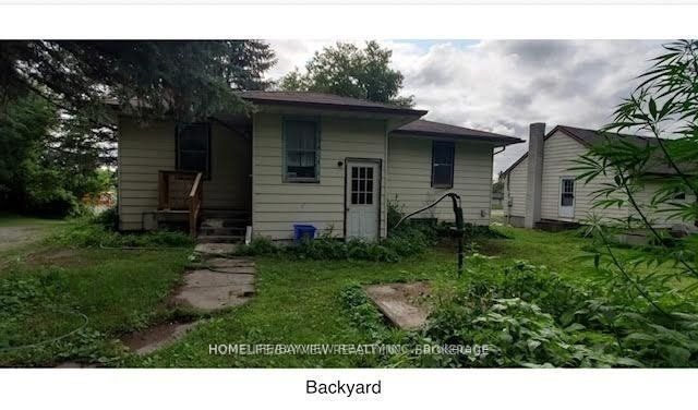 18340 Woodbine Ave Property Photo