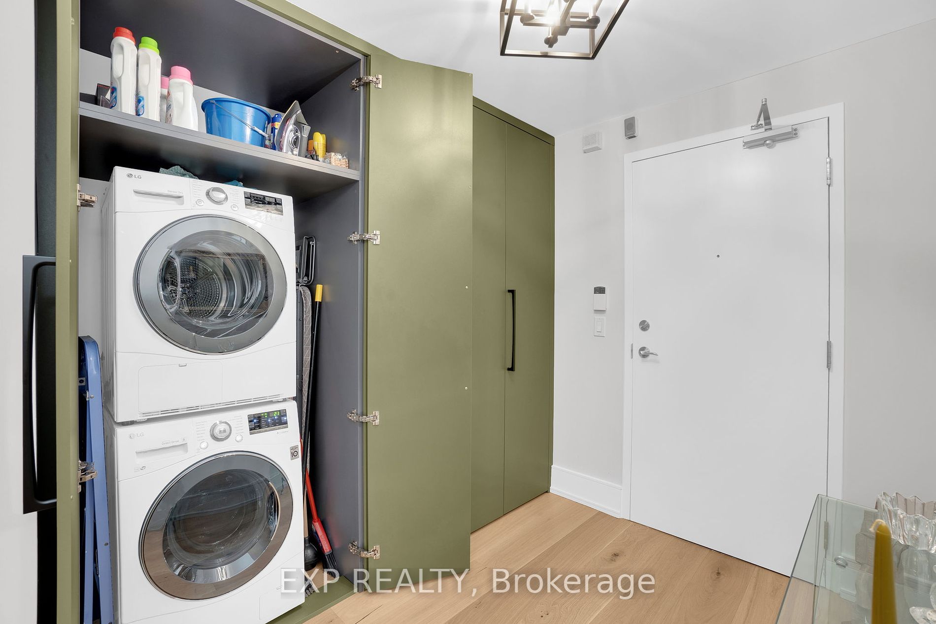8201 Islington Ave 28 Property Photo 25
