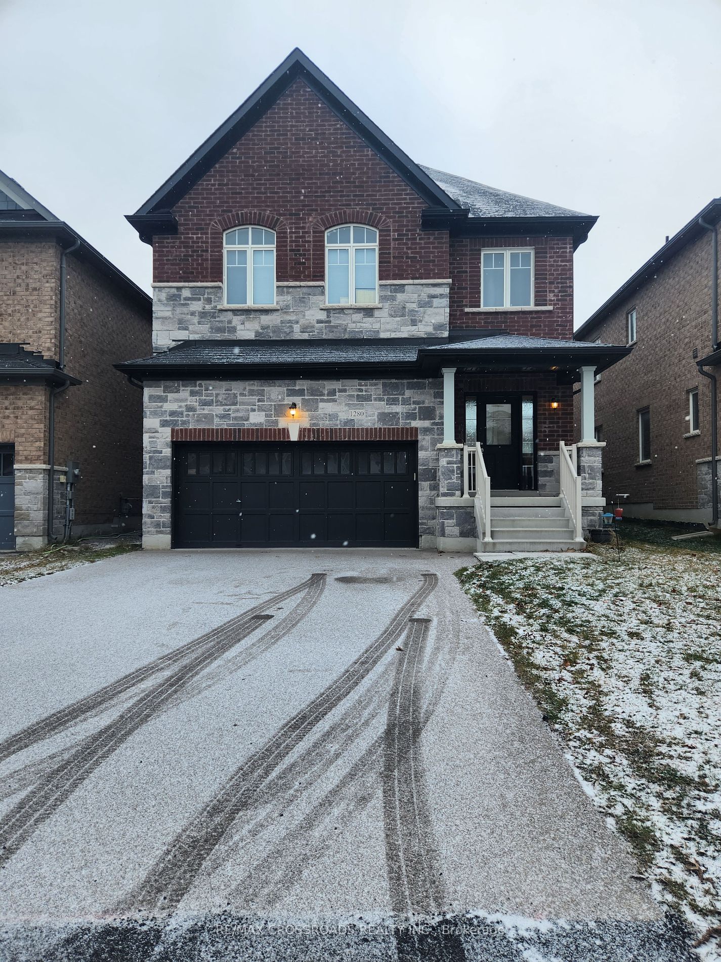 1280 Bardeau St S Property Photo