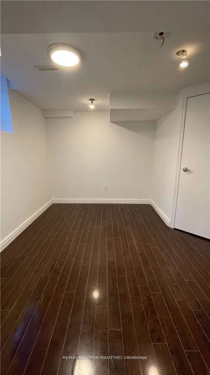 7 Mountcharles Cres Property Photo 4