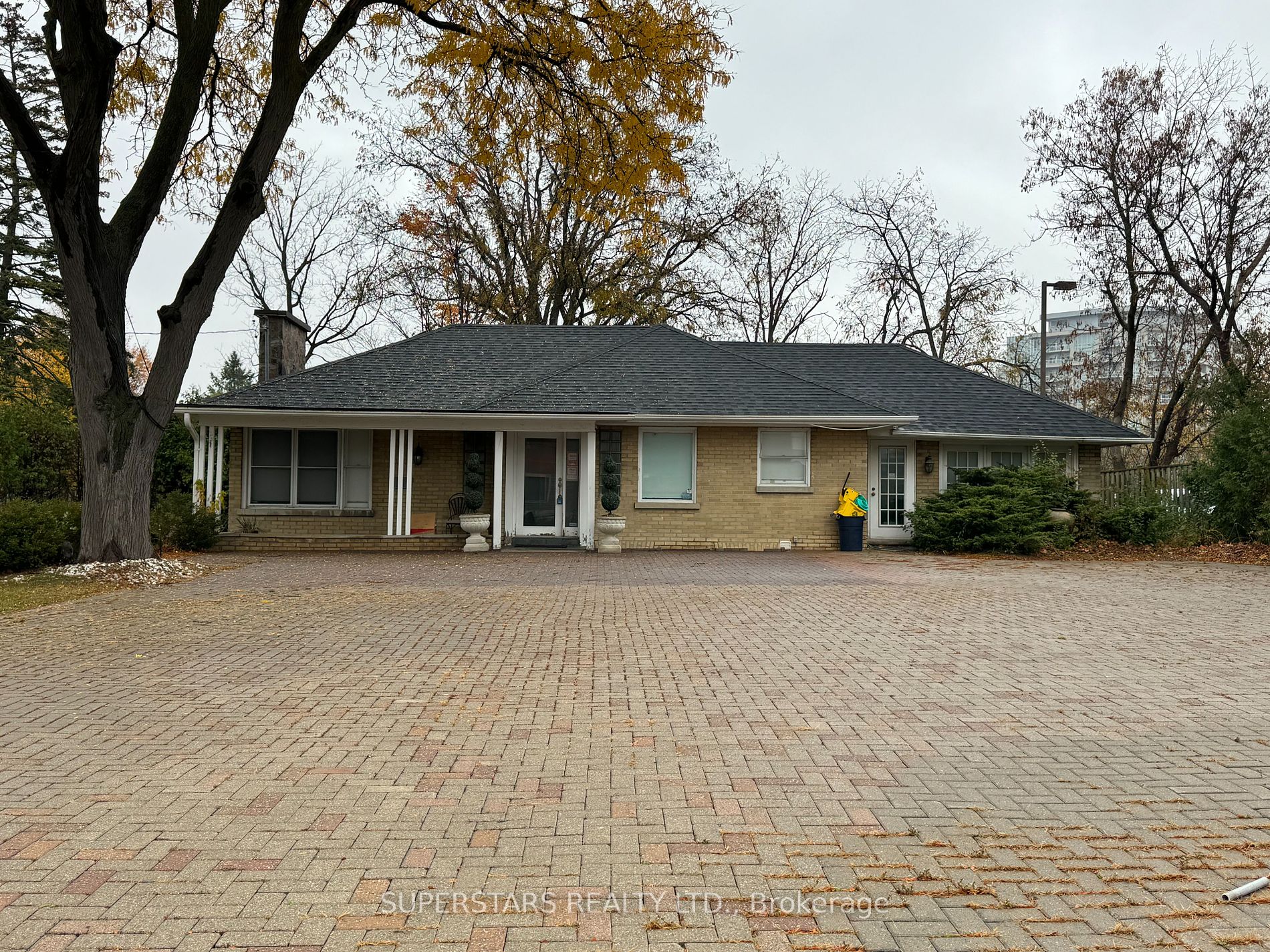 33 Main St Property Photo 2