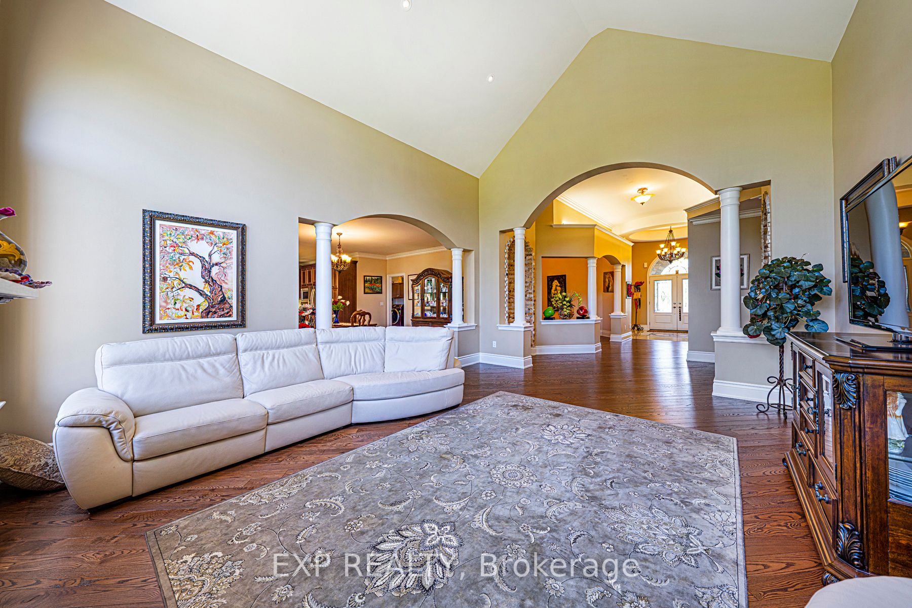 18 Wolford Crt Property Photo 11