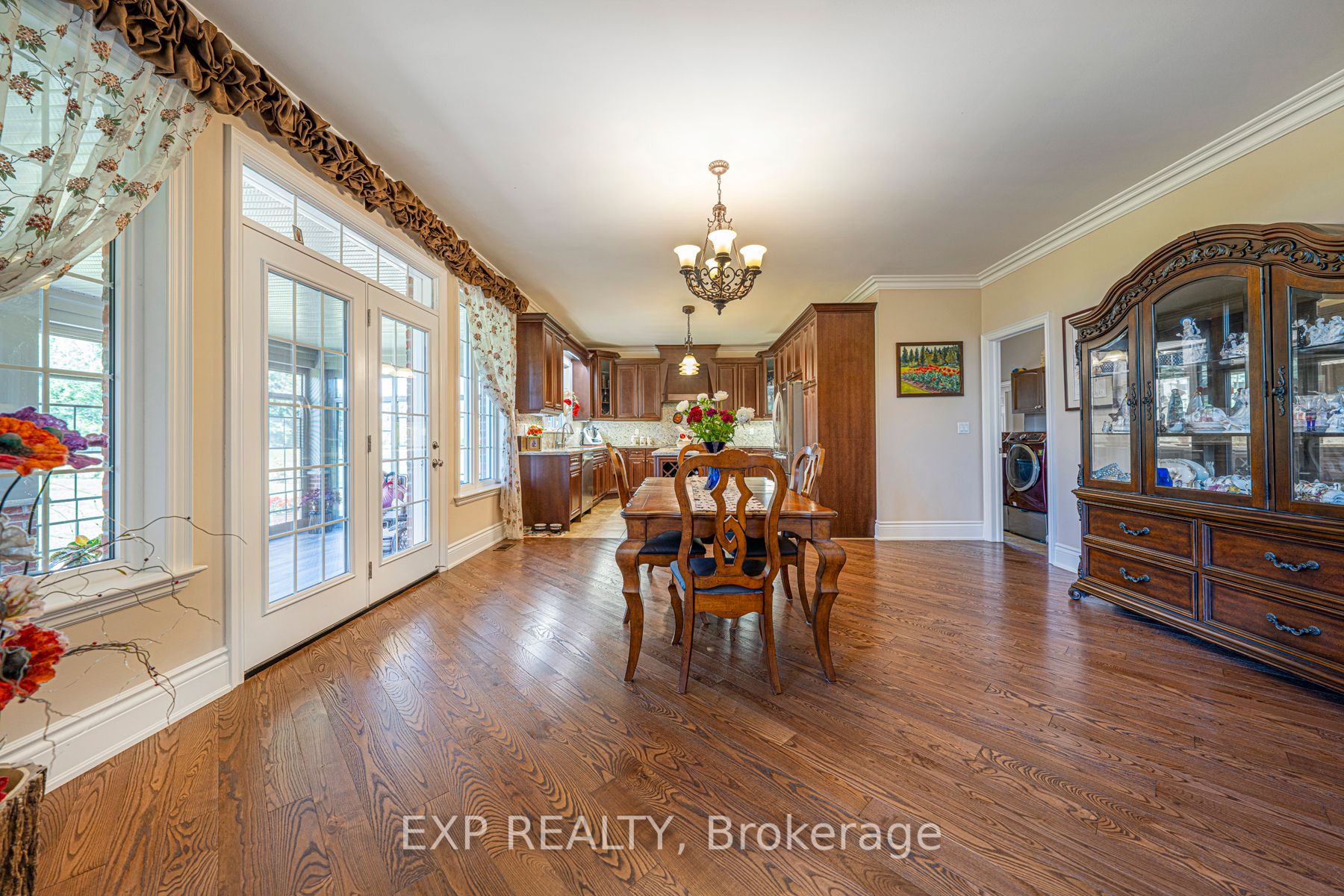 18 Wolford Crt Property Photo 12