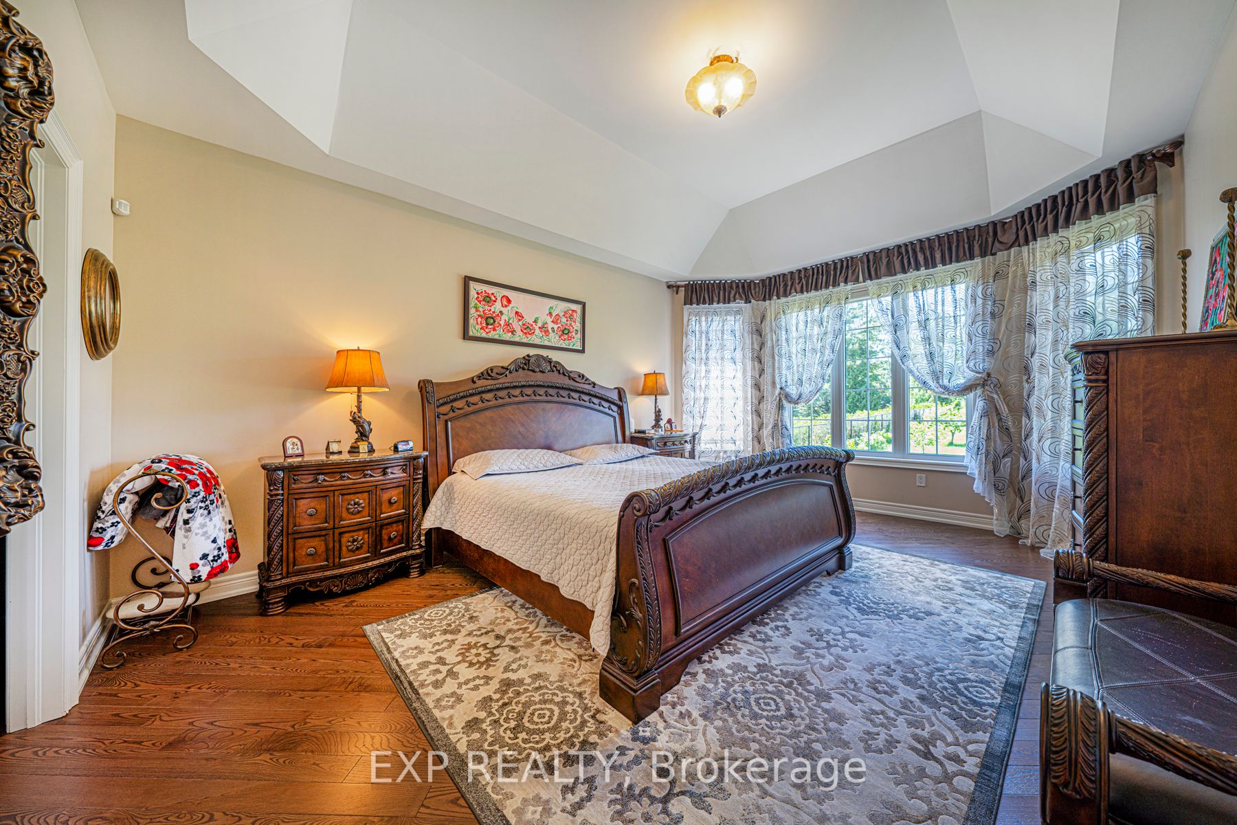 18 Wolford Crt Property Photo 16