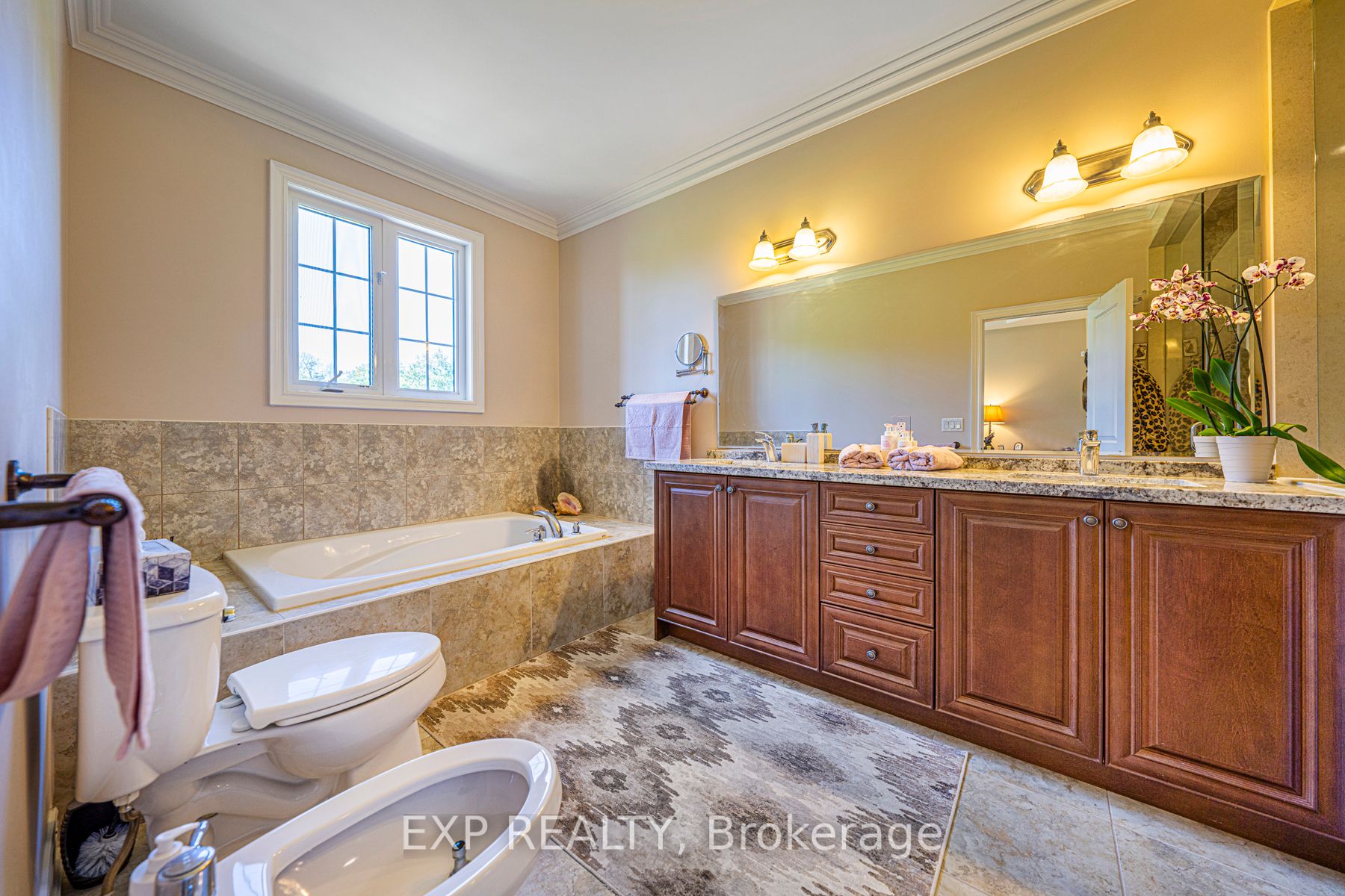 18 Wolford Crt Property Photo 17