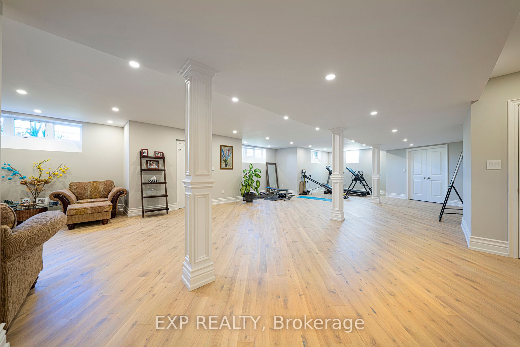 18 Wolford Crt Property Photo 25