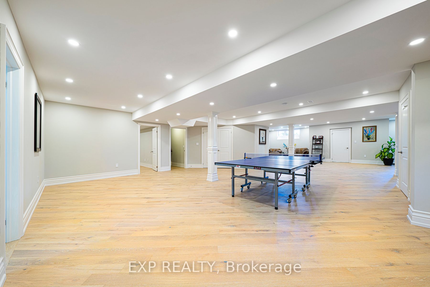 18 Wolford Crt Property Photo 27