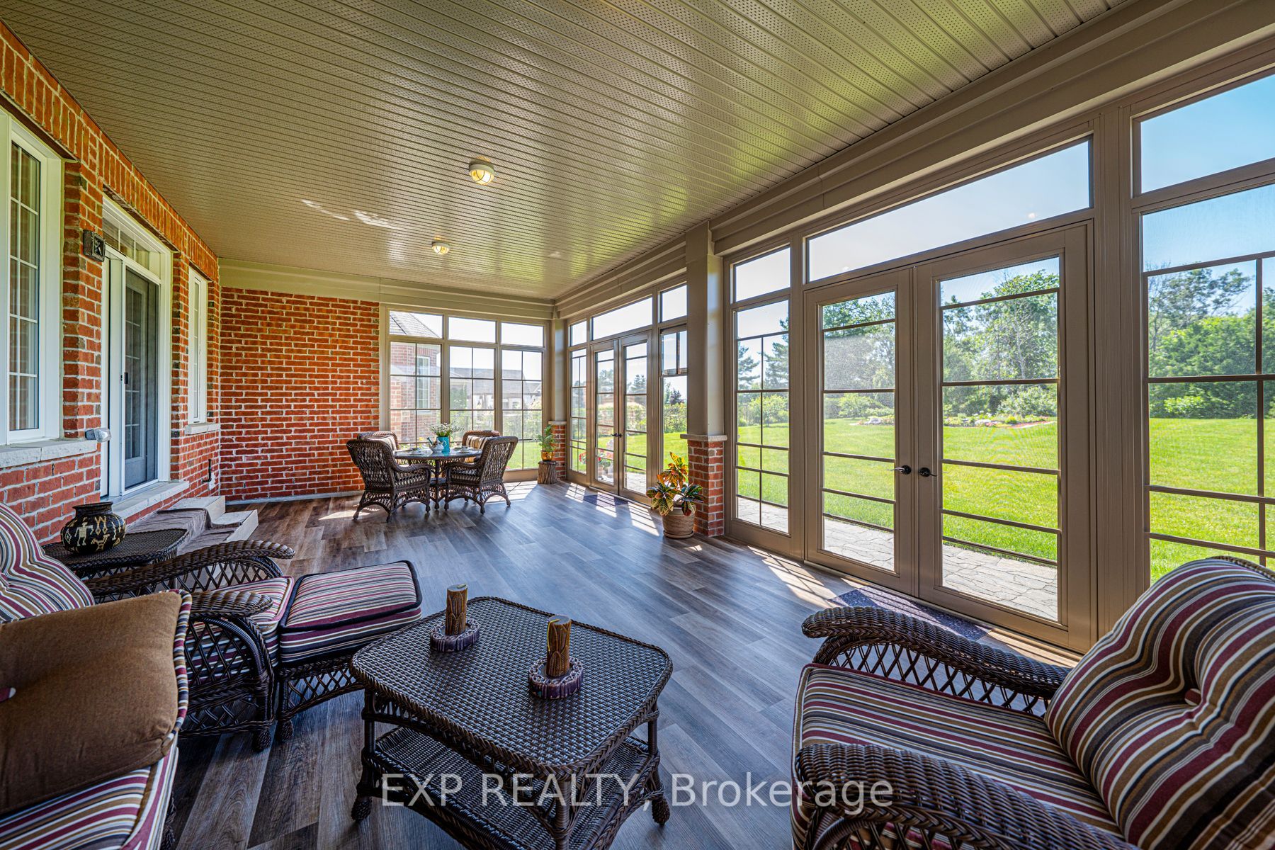 18 Wolford Crt Property Photo 33