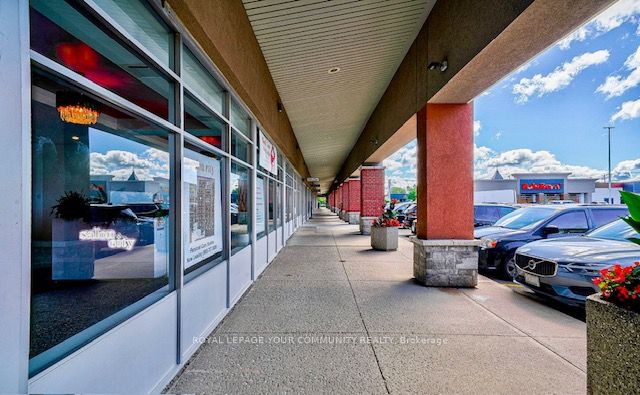 14800 Yonge St Property Photo 2