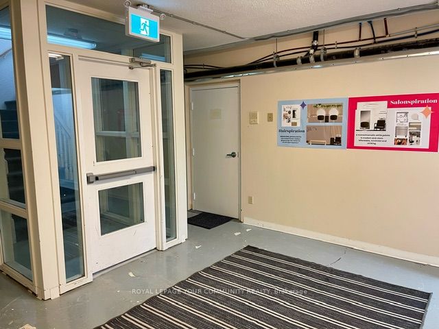 14800 Yonge St Property Photo 5
