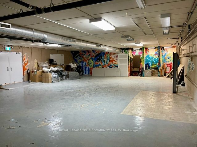 14800 Yonge St Property Photo 7