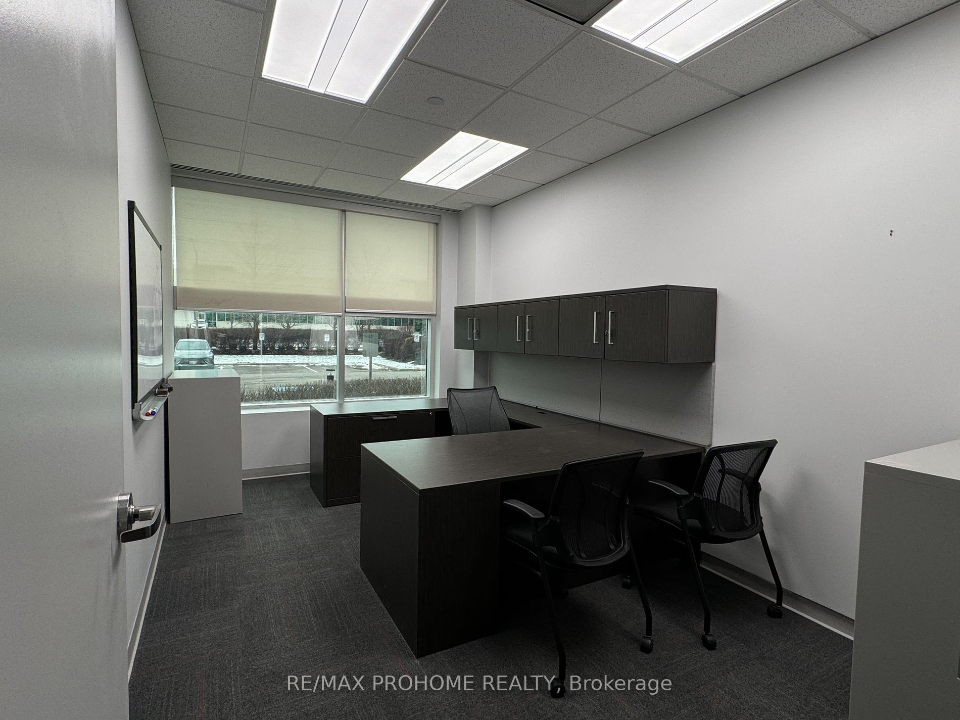 1380 Rodick Rd Property Photo 1