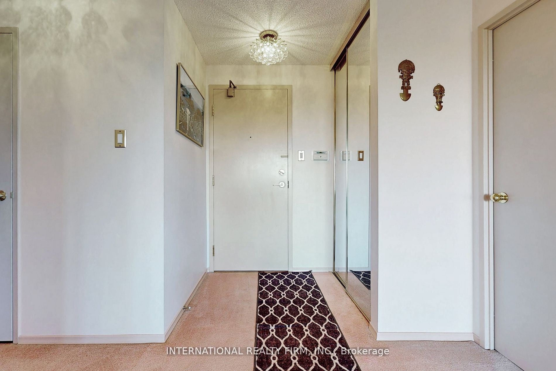 7420 Bathurst St 501 Property Photo 8