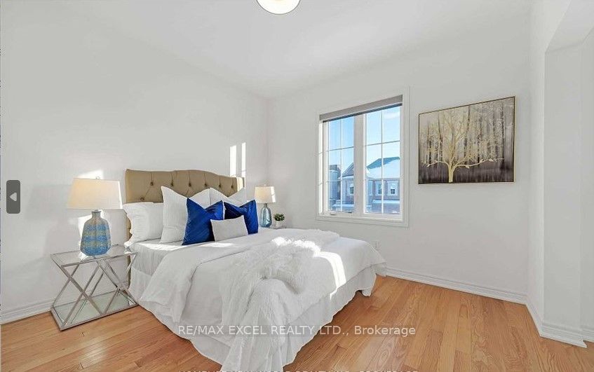 8 Orbit Ave Property Photo 8