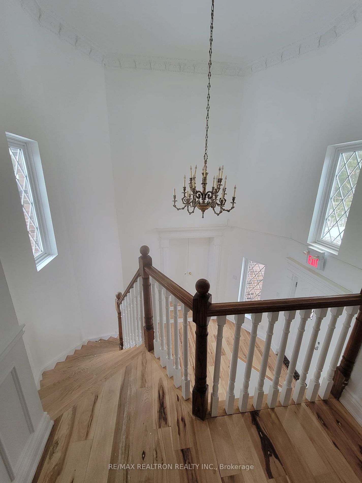 16003 Yonge St Property Photo 13