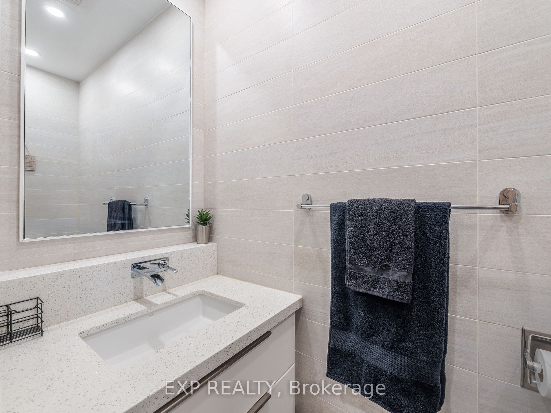 142 Moore's Beach Rd Property Photo 22