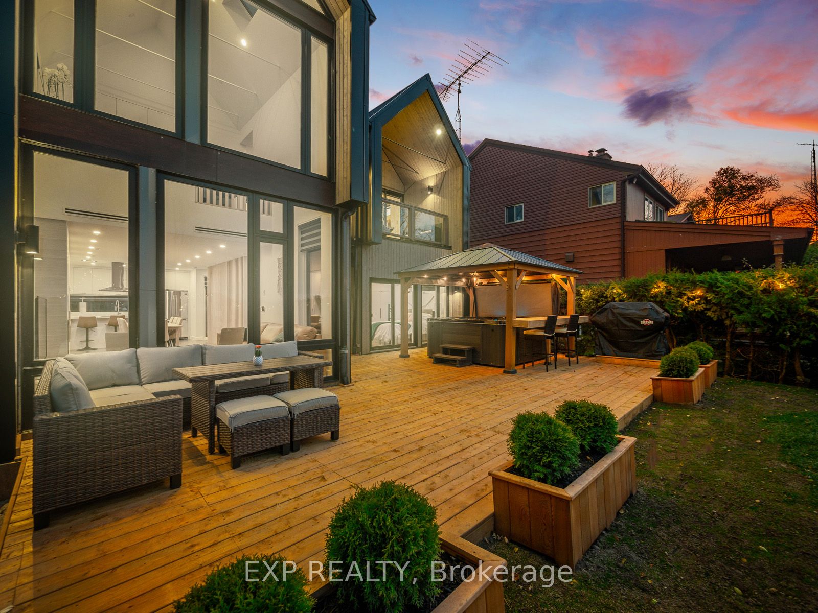 142 Moore's Beach Rd Property Photo 34