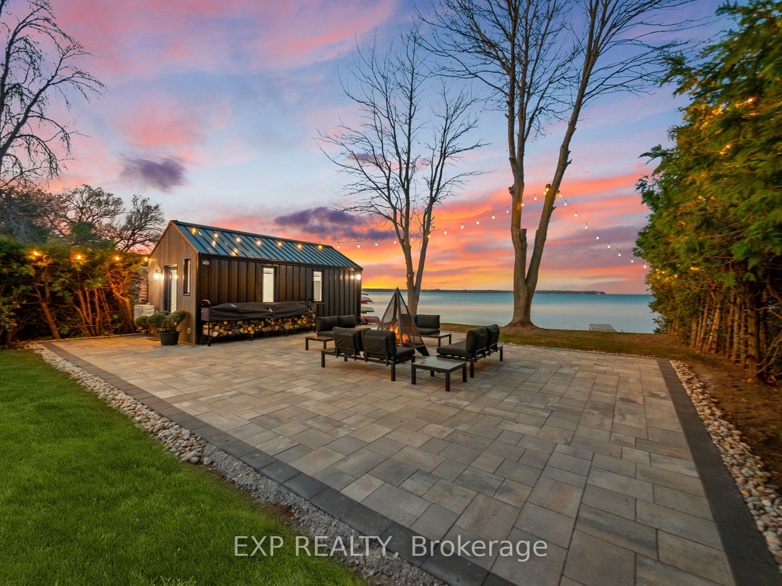 142 Moore's Beach Rd Property Photo 37