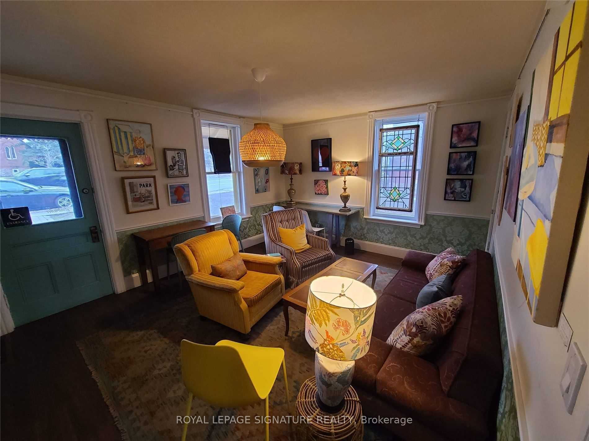 12974 Keele St Property Photo 3