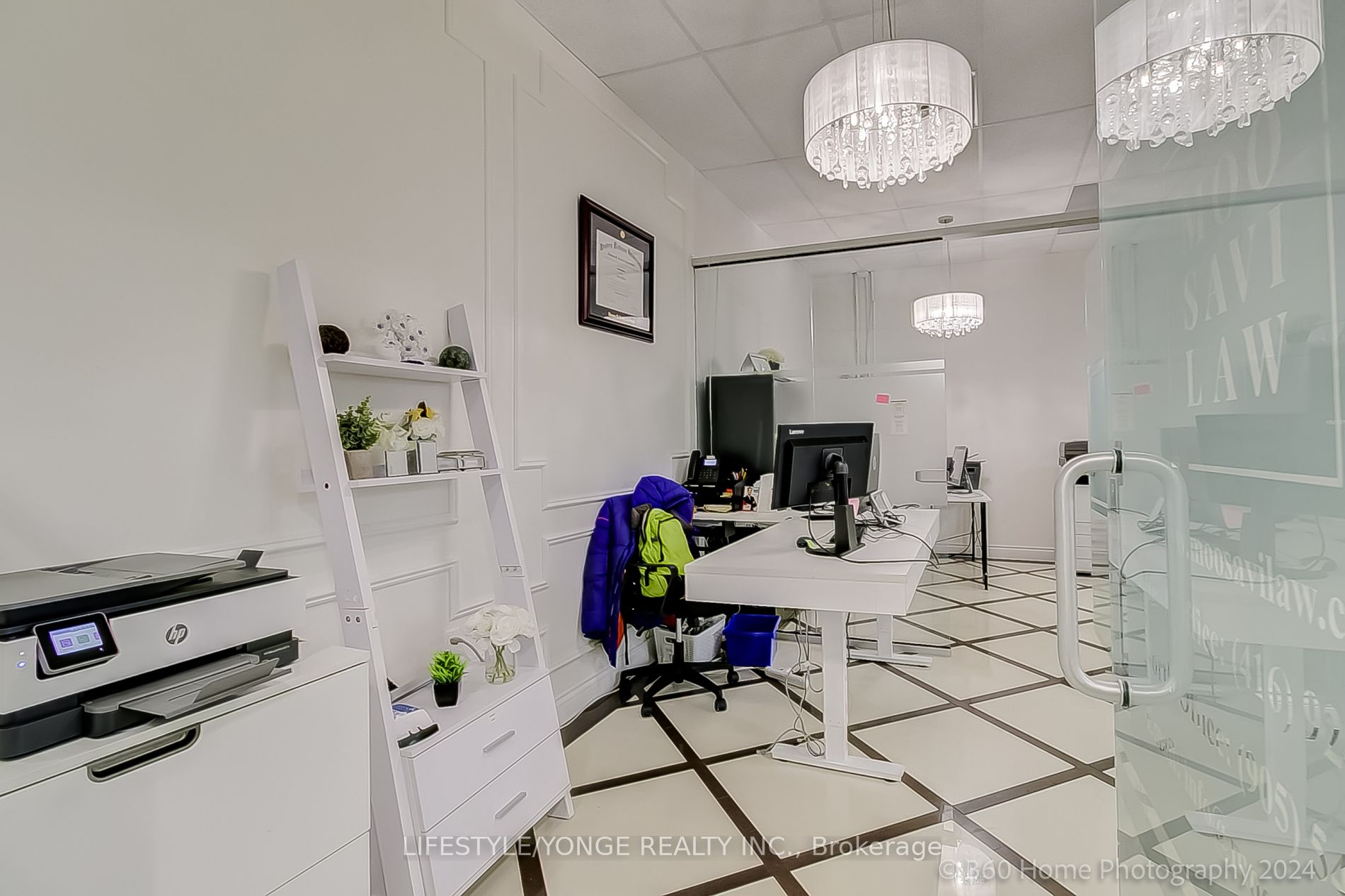 7181 Yonge St W Property Photo 9