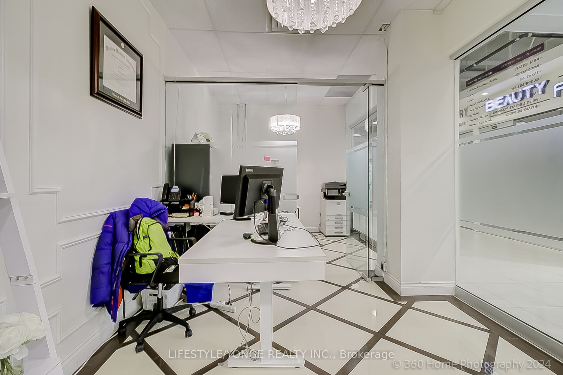 7181 Yonge St W Property Photo 10