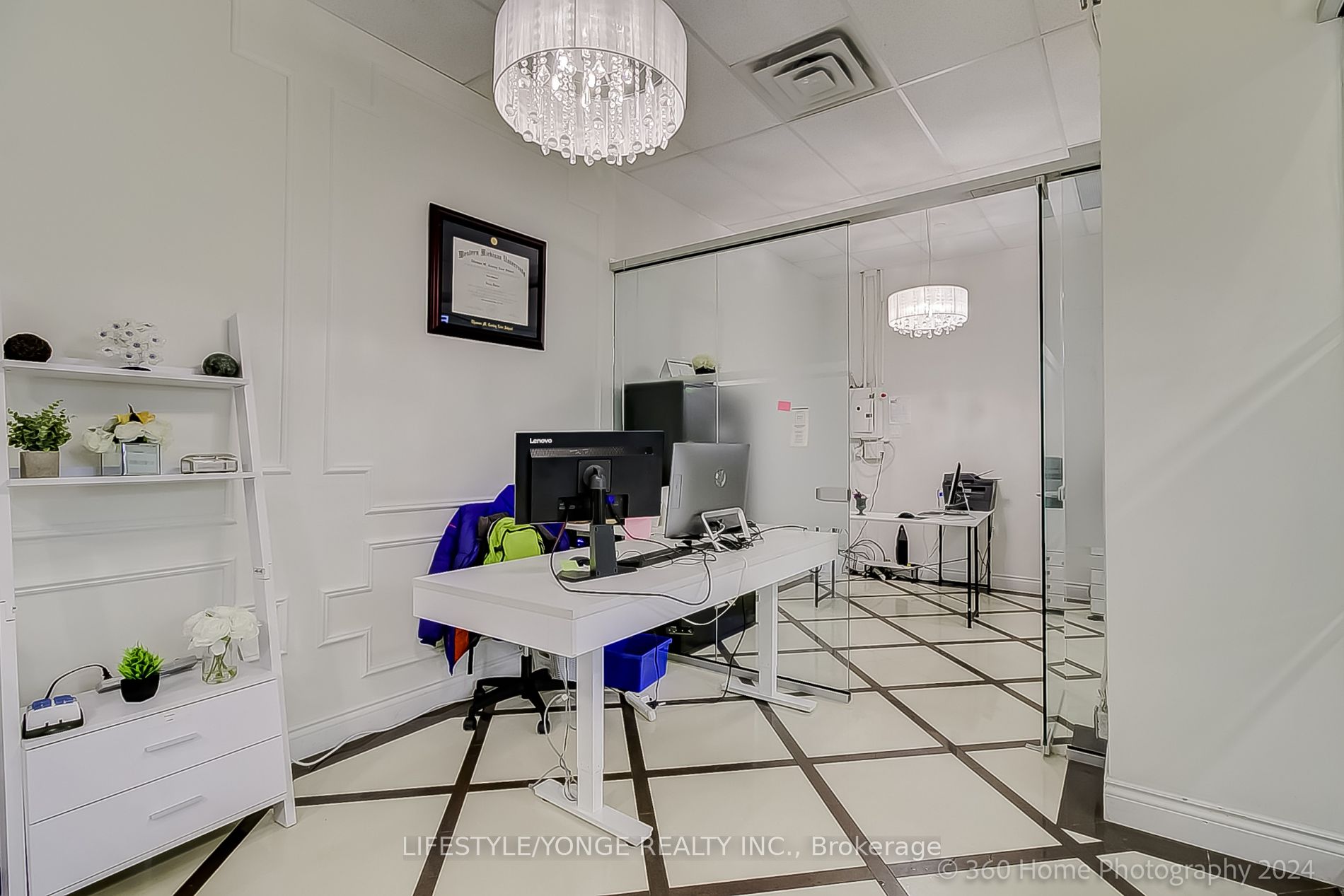 7181 Yonge St W Property Photo 11