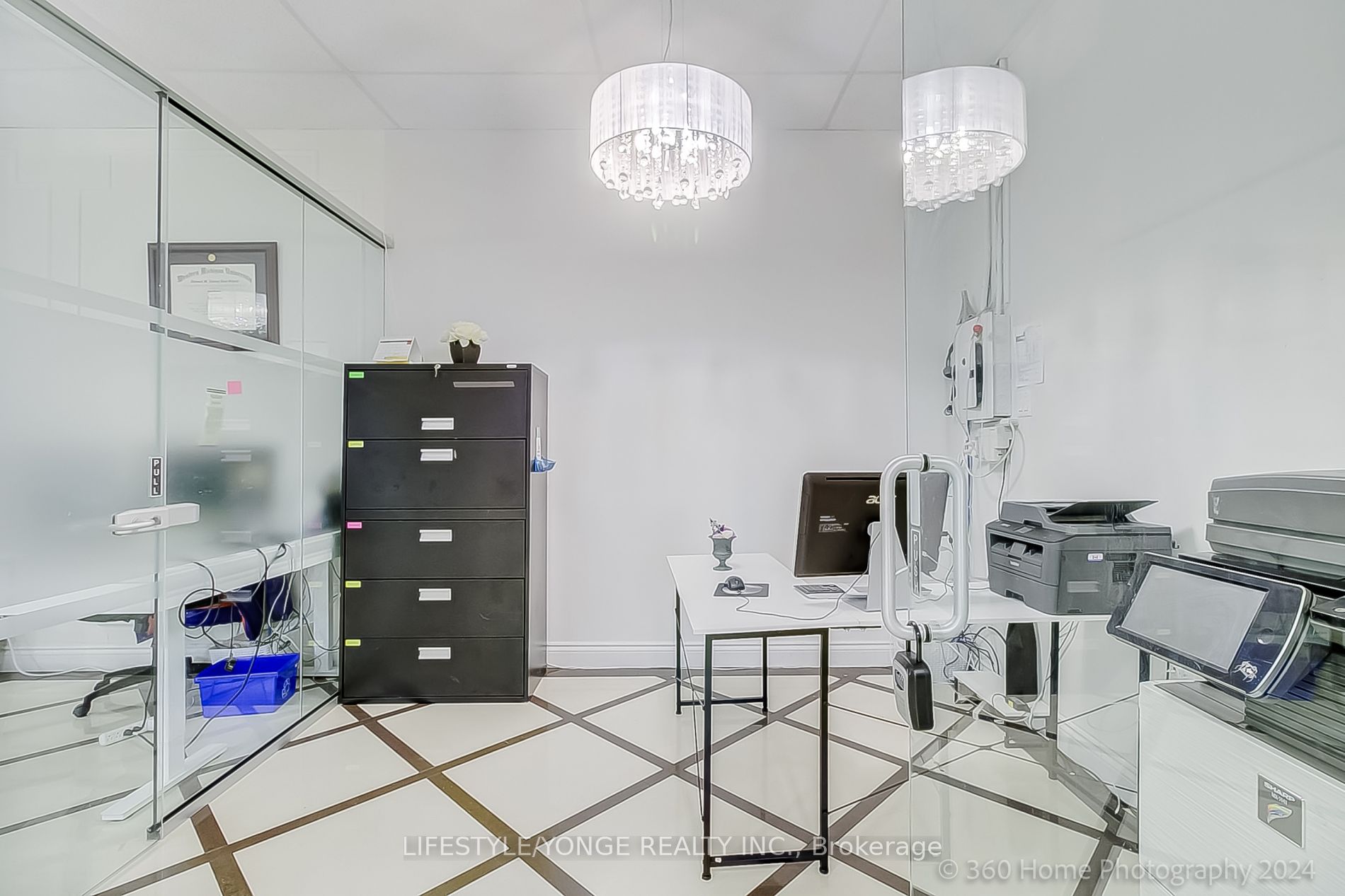 7181 Yonge St W Property Photo 13